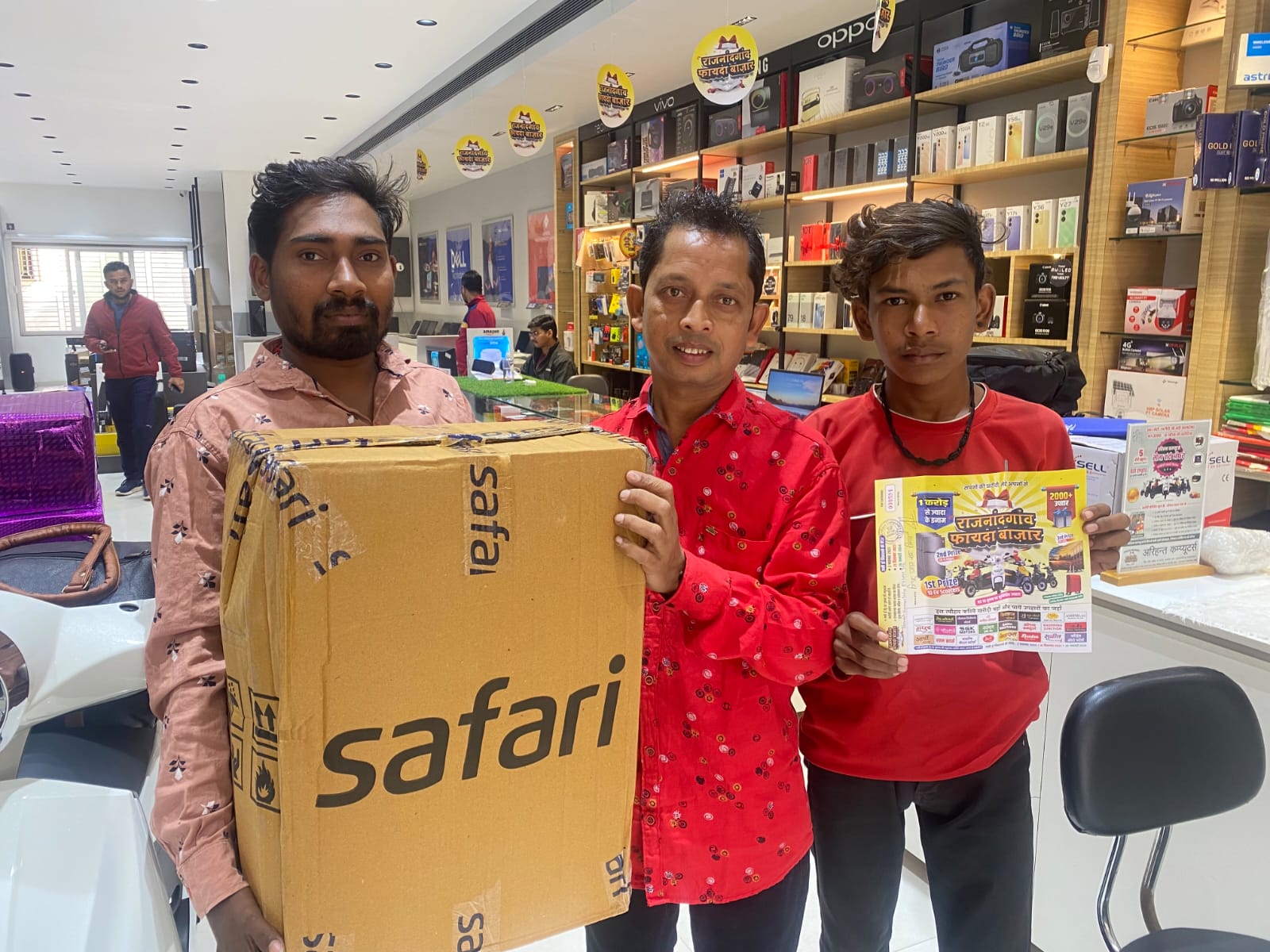 A FaydaBazaar prize handover at a local electronics store